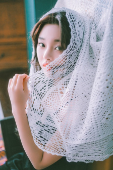 老师乖乖挽起裙子作文怎么写的呀